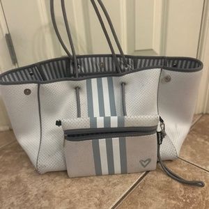 Prenelove White/Grey tote with insert